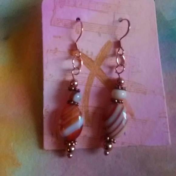 earrings - Picture 6 of 8